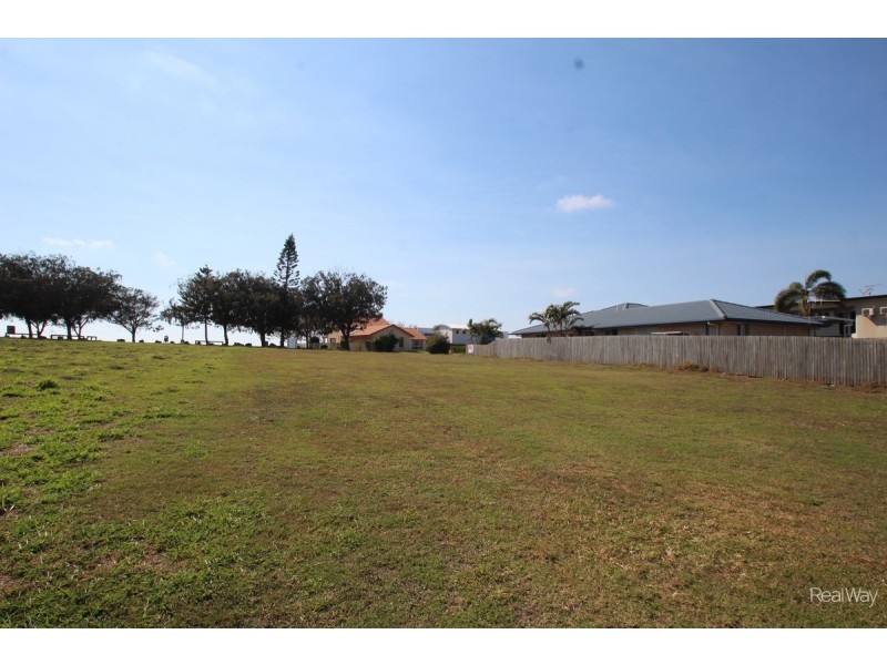 129 Barolin Esplanade, Coral Cove QLD 4670