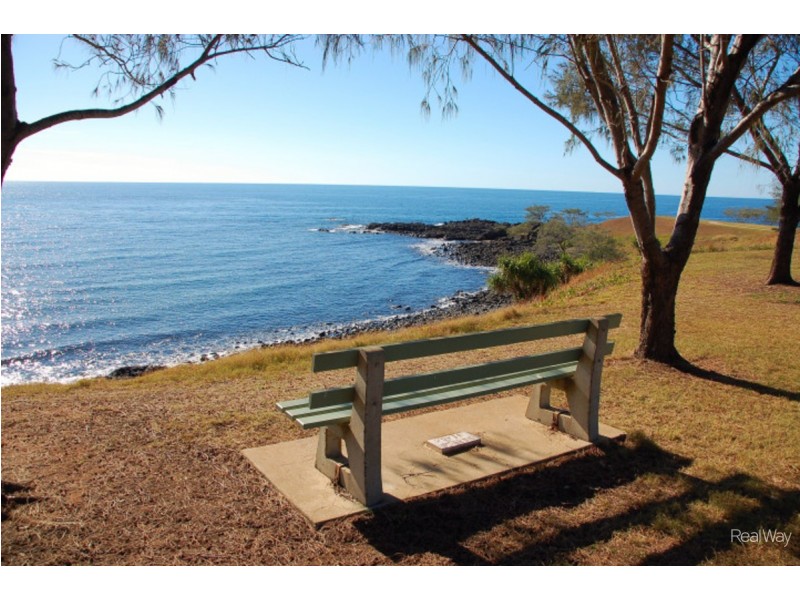 129 Barolin Esplanade, Coral Cove QLD 4670