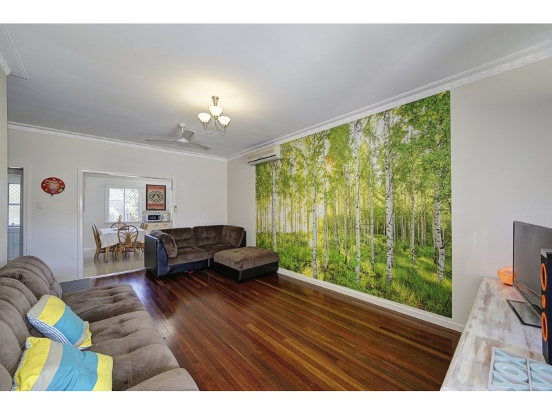 17 Lloyd Street, Walkervale QLD 4670