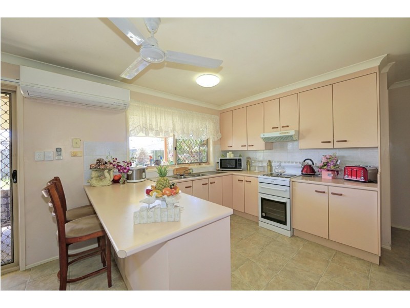 5 Hitchcock Crt, Kepnock QLD 4670