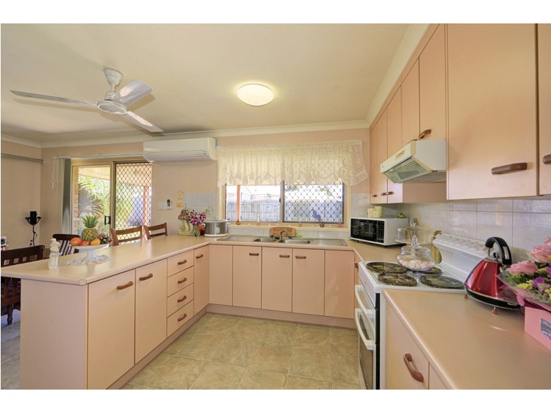 5 Hitchcock Crt, Kepnock QLD 4670