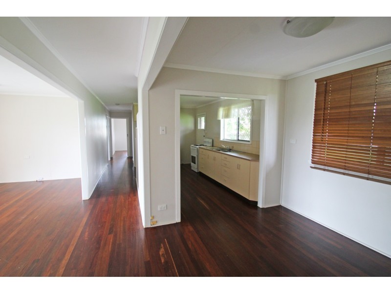 17 Lucas Street, Kepnock QLD 4670