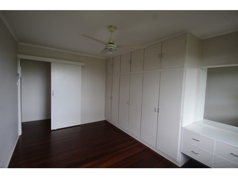 17 Lucas Street, Kepnock QLD 4670
