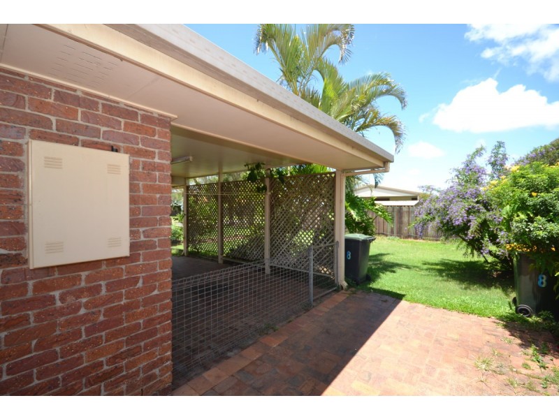 8 Pecton Place, Avenell Heights QLD 4670