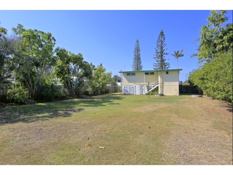 26 Bathurst Street, Elliott Heads QLD 4670