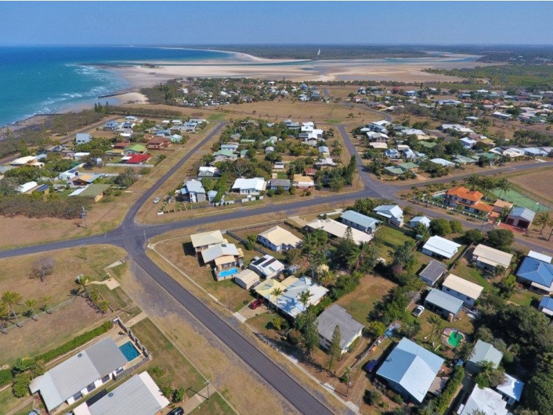 26 Bathurst Street, Elliott Heads QLD 4670
