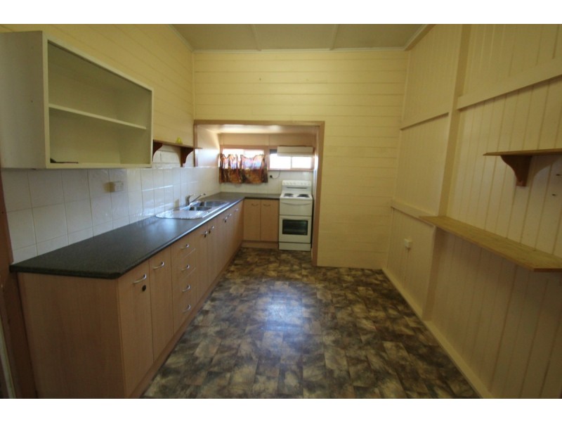 3 Baker Street, Kepnock QLD 4670