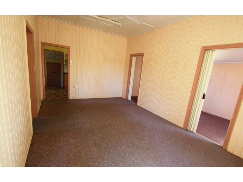 3 Baker Street, Kepnock QLD 4670