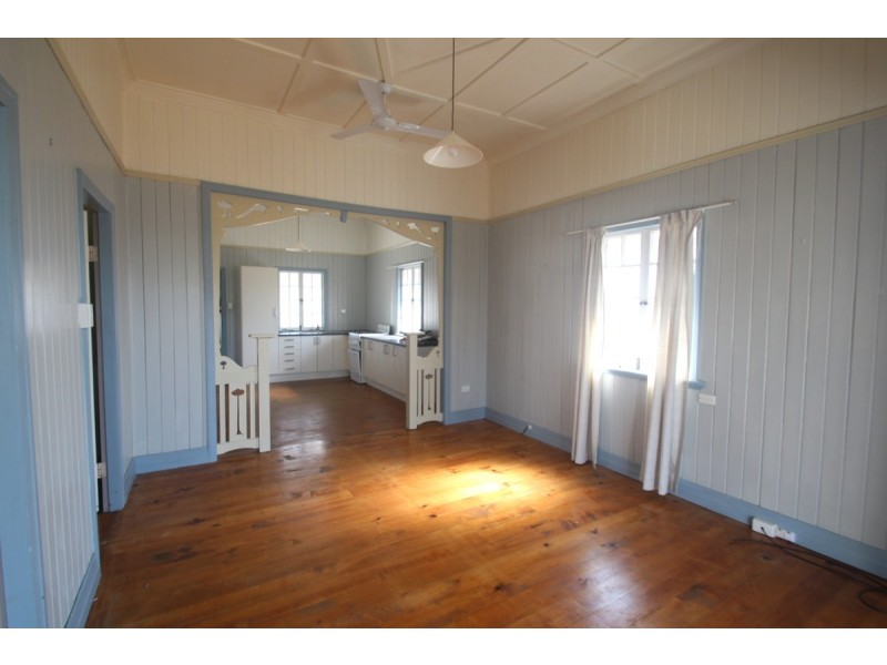 34 High Street, Walkervale QLD 4670