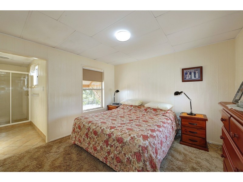 24 Jenalyn Crescent, Avoca QLD 4670