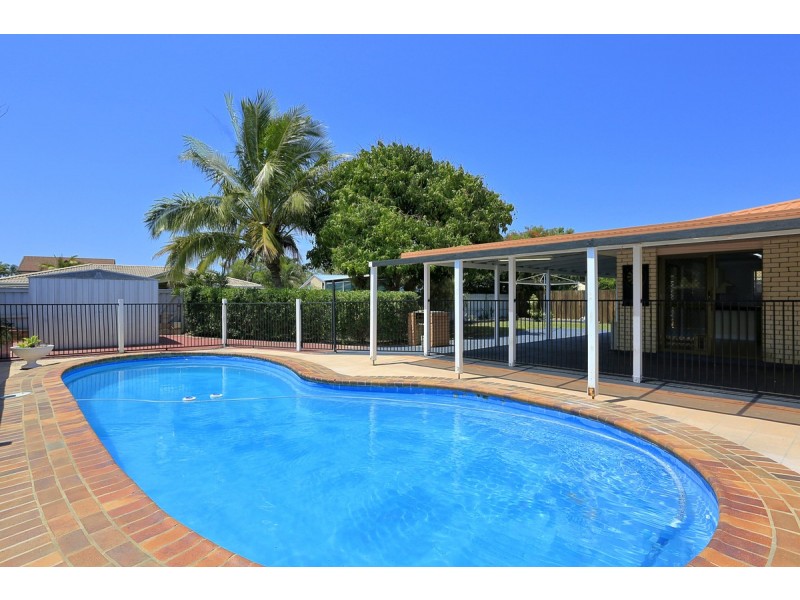 132 Davidson Street, Bargara QLD 4670