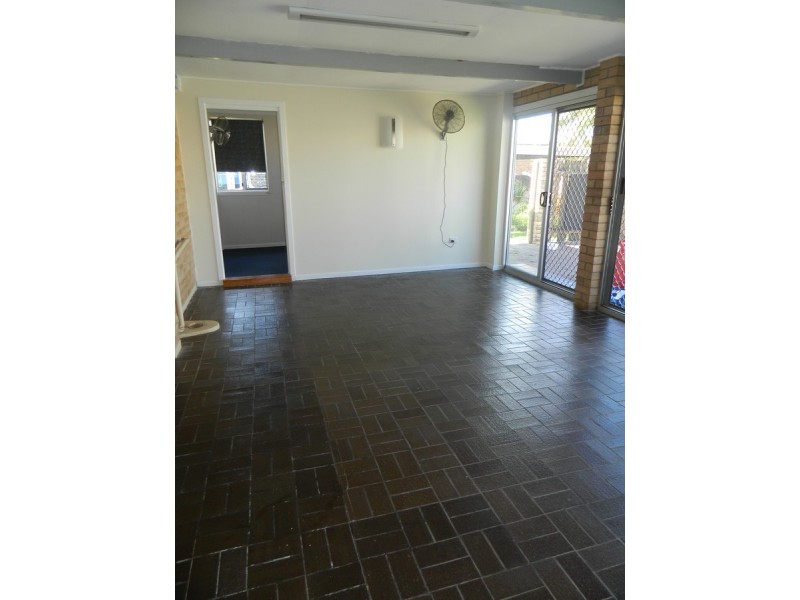 22 Lovejoy Street, Avenell Heights QLD 4670