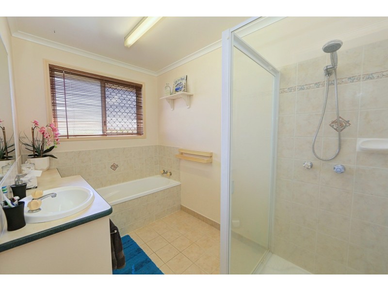 20 Westview Terrace, Avoca QLD 4670