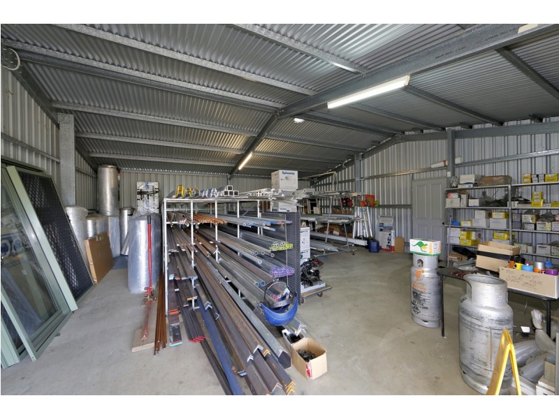 1 Salloom Street, Gin Gin QLD 4671