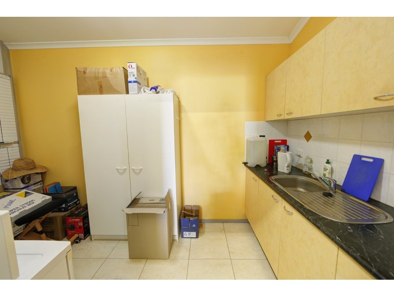 1 Salloom Street, Gin Gin QLD 4671