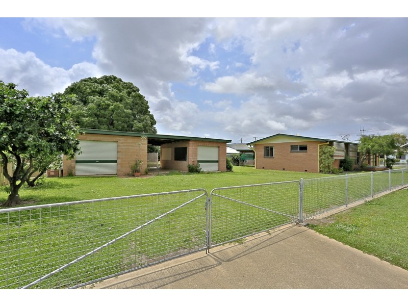 2 Blamey Street, Avenell Heights QLD 4670