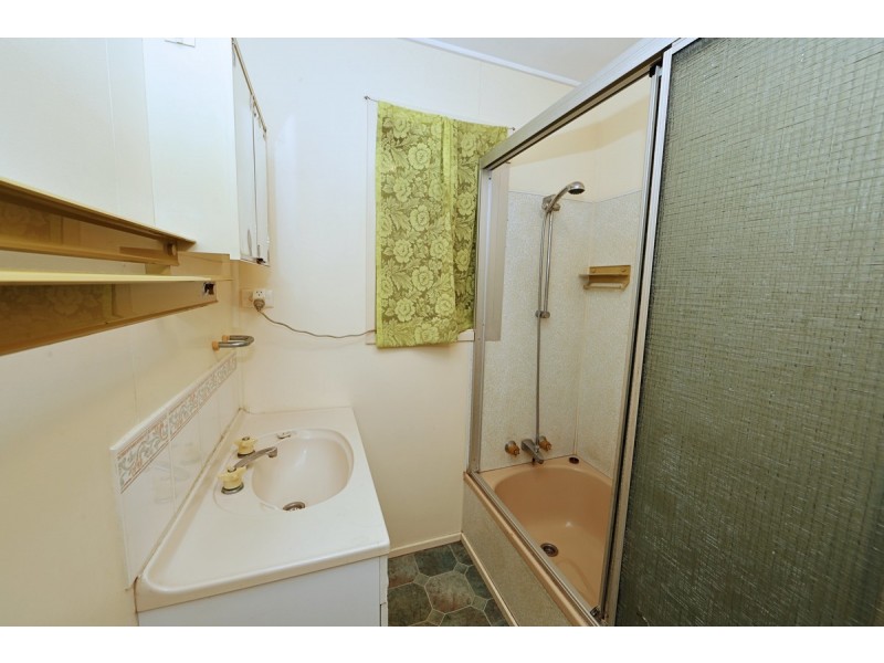 2 Blamey Street, Avenell Heights QLD 4670