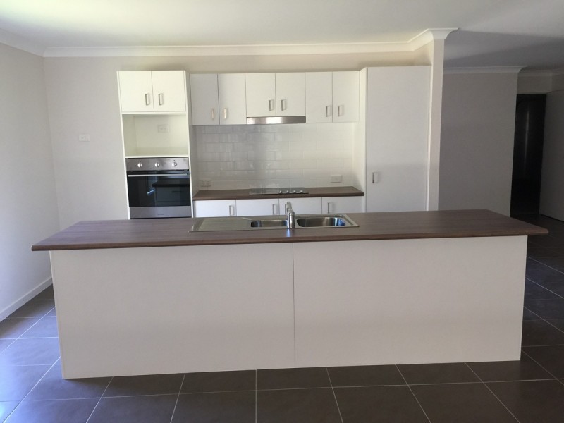 52 Malvern Drive, Moore Park Beach QLD 4670