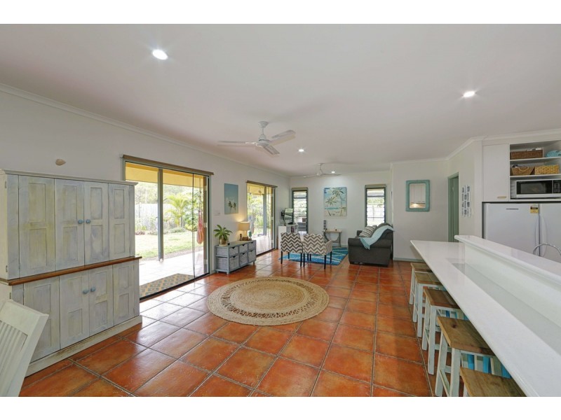 3 Sovereign Crt, Moore Park Beach QLD 4670