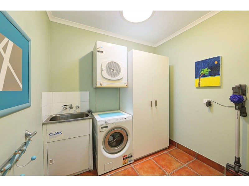 3 Sovereign Crt, Moore Park Beach QLD 4670