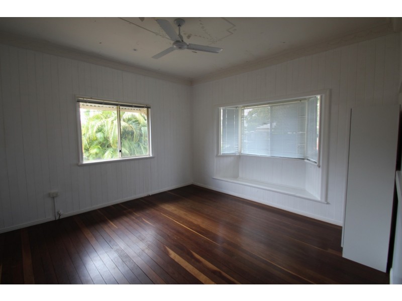 15 Theodore Street, Svensson Heights QLD 4670