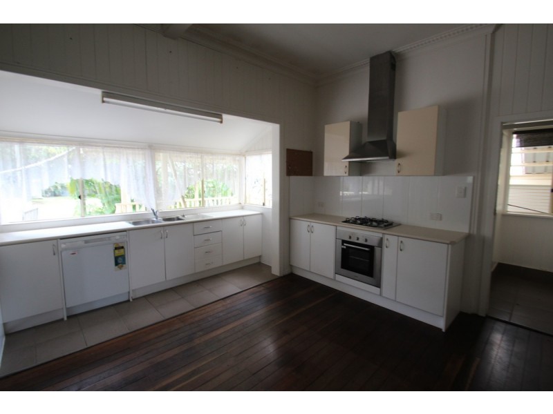 15 Theodore Street, Svensson Heights QLD 4670