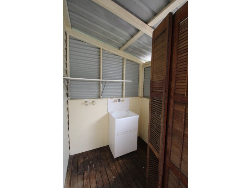 15 Theodore Street, Svensson Heights QLD 4670