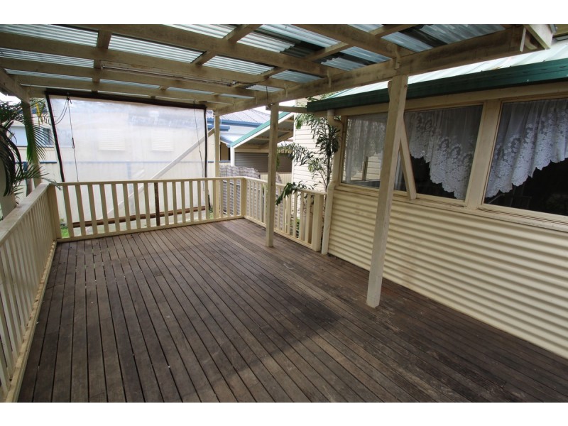 15 Theodore Street, Svensson Heights QLD 4670