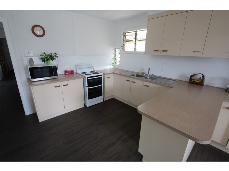167 McCarthy Road, Avenell Heights QLD 4670