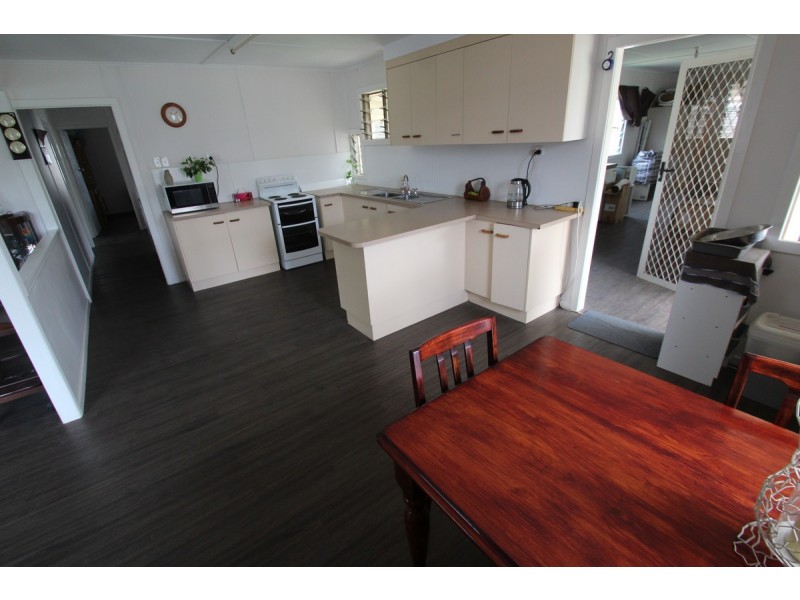 167 McCarthy Road, Avenell Heights QLD 4670