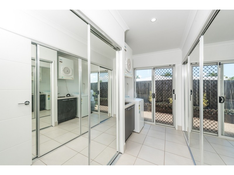 26 Mokera Street, Coral Cove QLD 4670