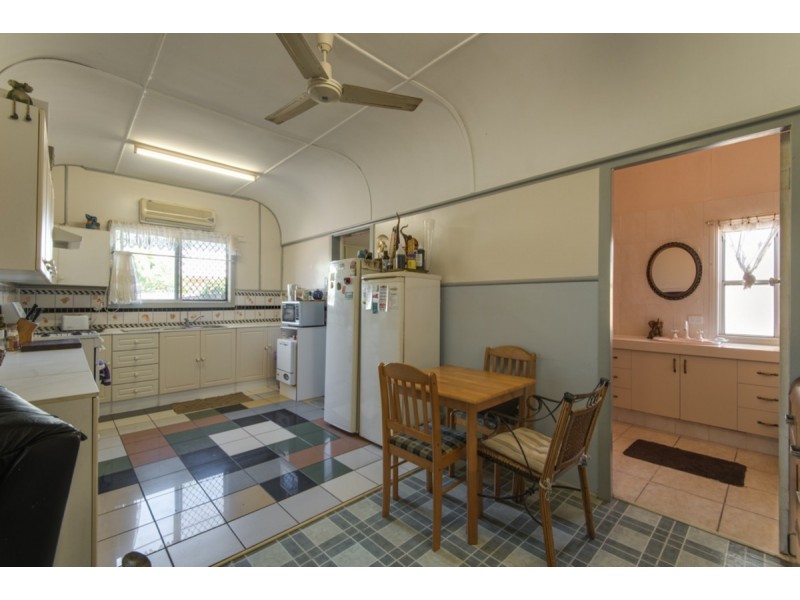 24 Greathead Road, Kepnock QLD 4670