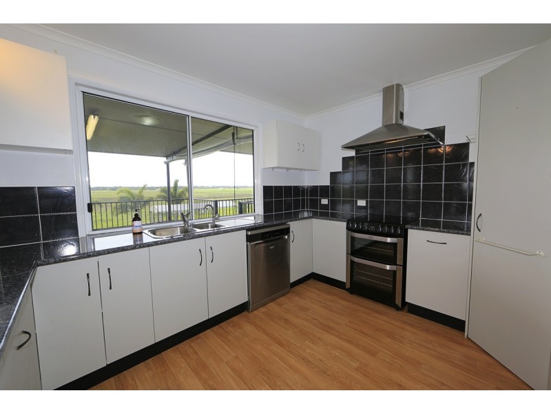 226 Lindemans Road, Moore Park Beach QLD 4670