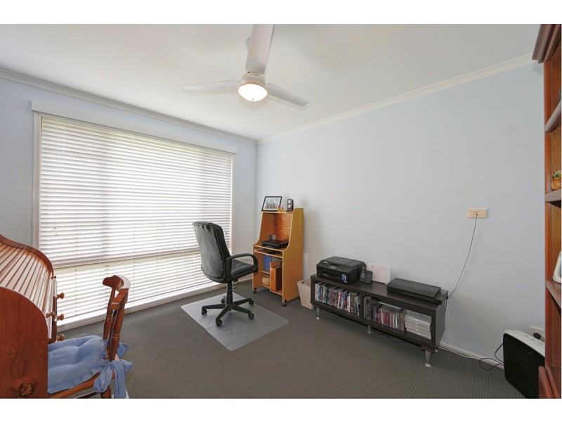6 Cooper Court, Avenell Heights QLD 4670
