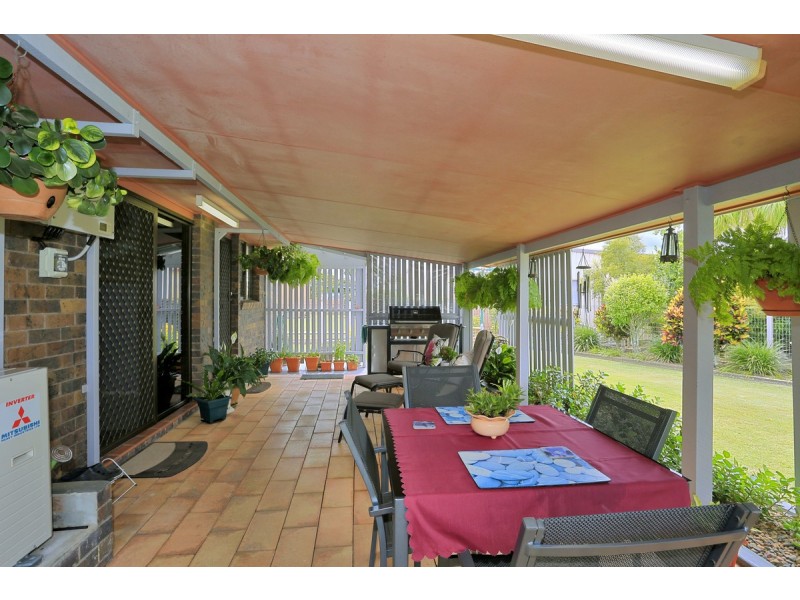 6 Cooper Court, Avenell Heights QLD 4670