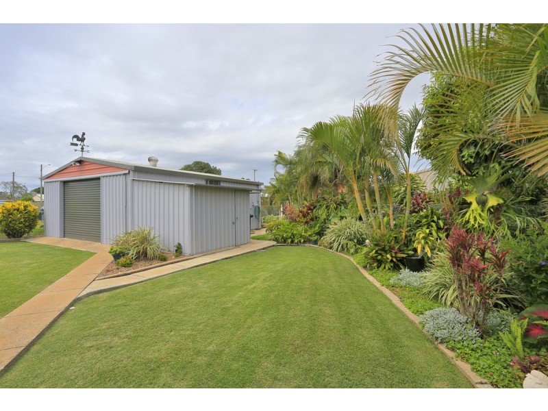 6 Cooper Court, Avenell Heights QLD 4670