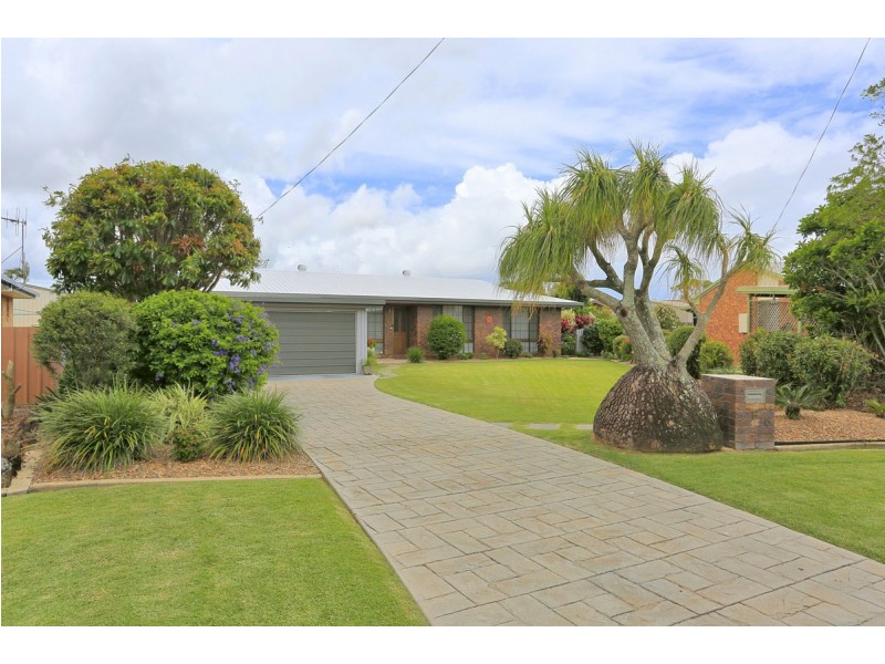 6 Cooper Court, Avenell Heights QLD 4670