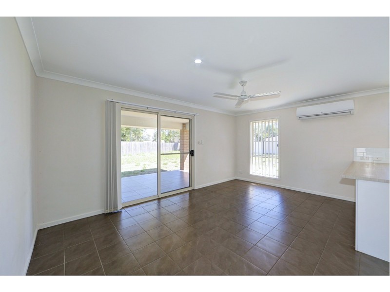 5 Earl Court, Moore Park Beach QLD 4670