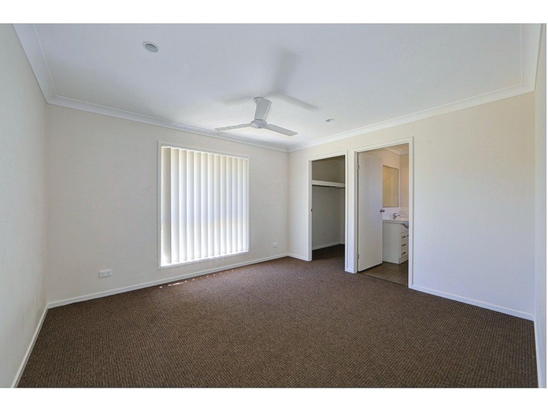 5 Earl Court, Moore Park Beach QLD 4670