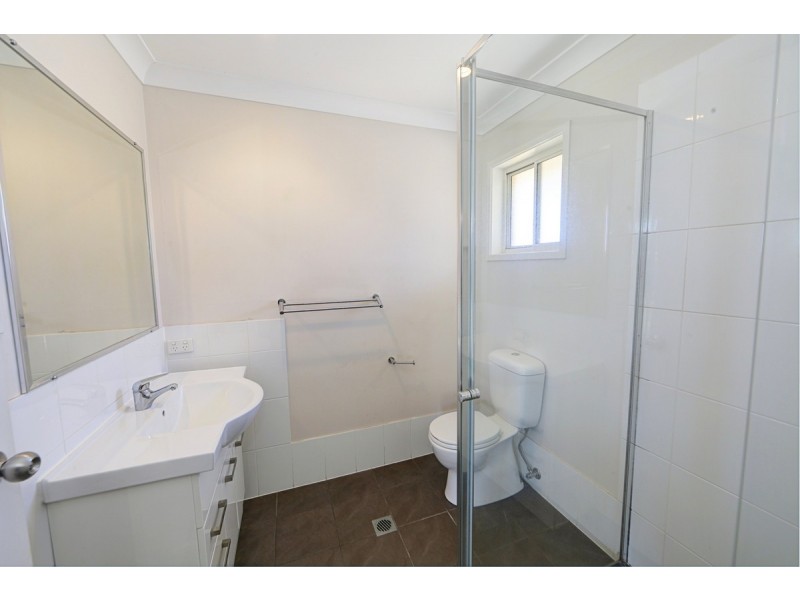 5 Earl Court, Moore Park Beach QLD 4670