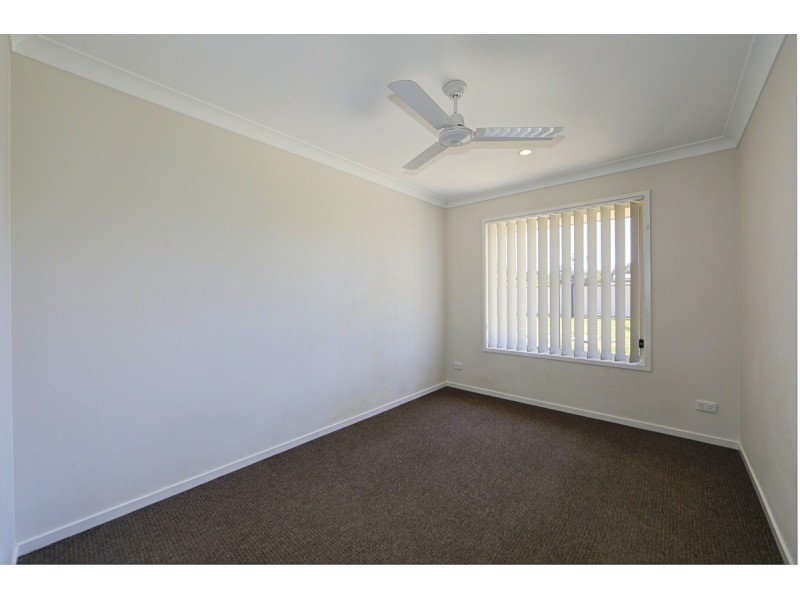 5 Earl Court, Moore Park Beach QLD 4670