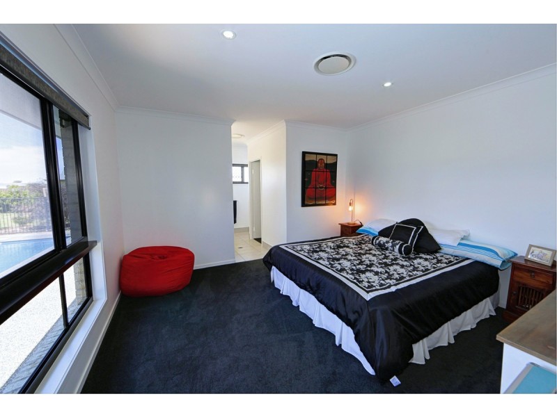 4 Southwood Court, Branyan QLD 4670