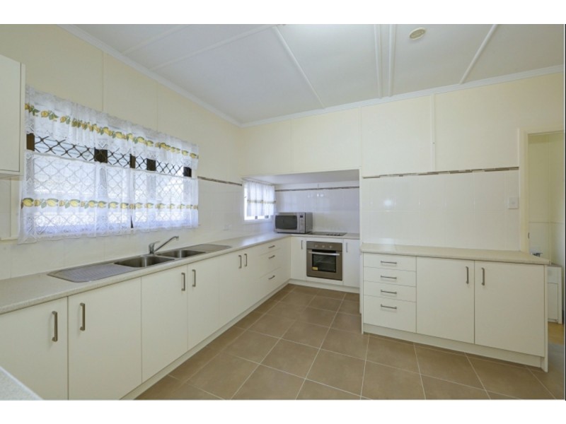 60 Victoria Street, Bundaberg East QLD 4670