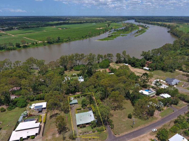 105 Woods Road, Sharon QLD 4670