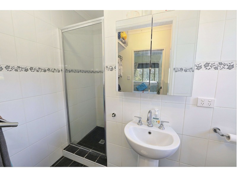 105 Woods Road, Sharon QLD 4670