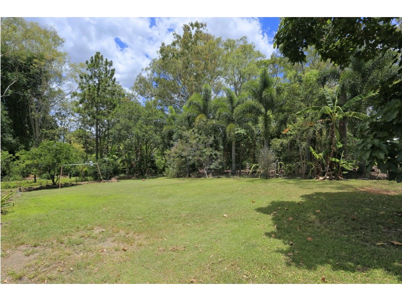 105 Woods Road, Sharon QLD 4670