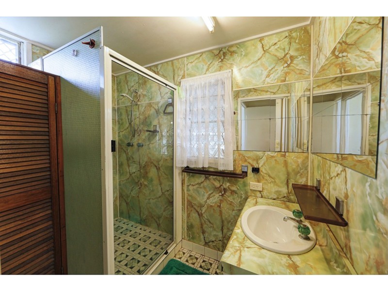 24 Bonna Road, Branyan QLD 4670