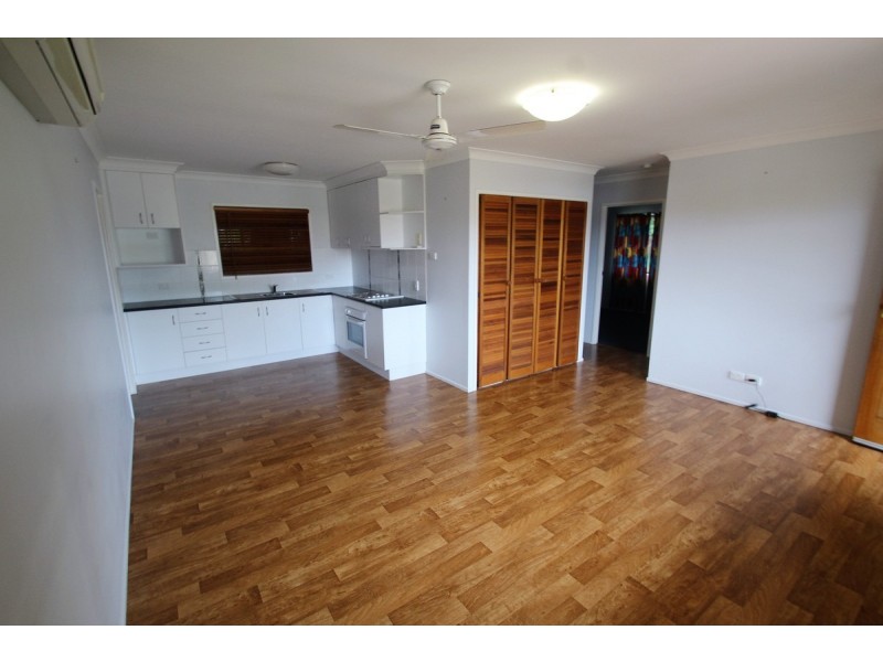 1/13 Cox Crescent, Millbank QLD 4670