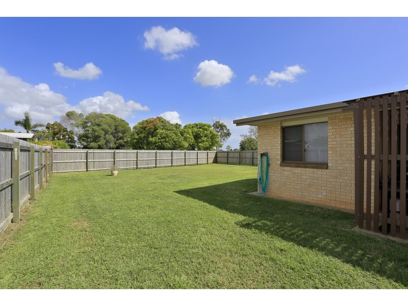 2/49 Greathead Road, Kepnock QLD 4670