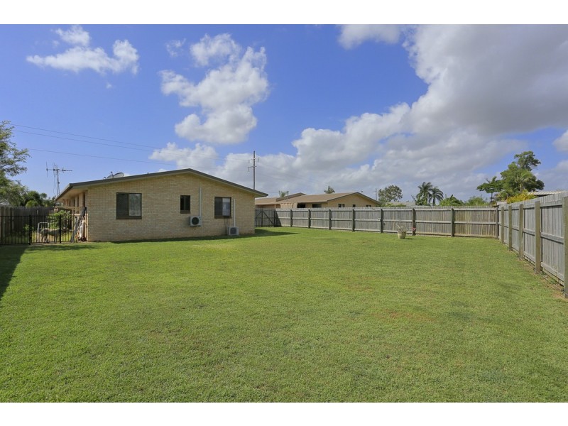 2/49 Greathead Road, Kepnock QLD 4670